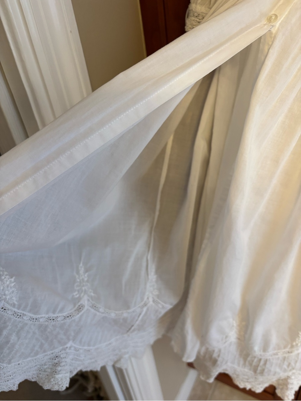 Christening gown - Picture 9 of 12